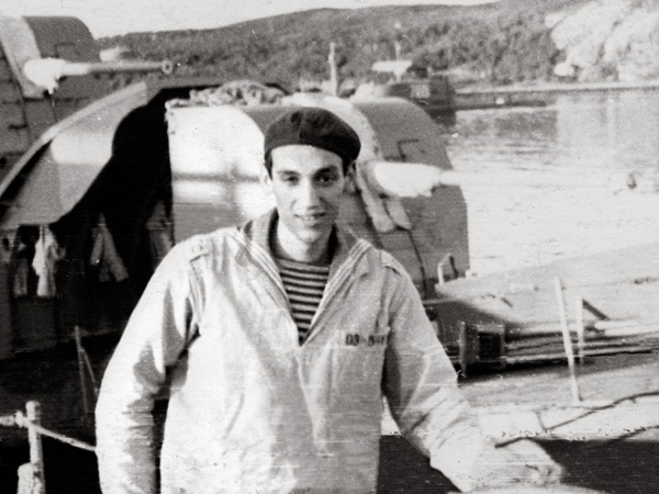 Lev Lapkin at the practical training as a sailor in Severomorsk
